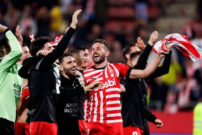 比利亚雷亚尔主场告捷，豪取三分的简单介绍