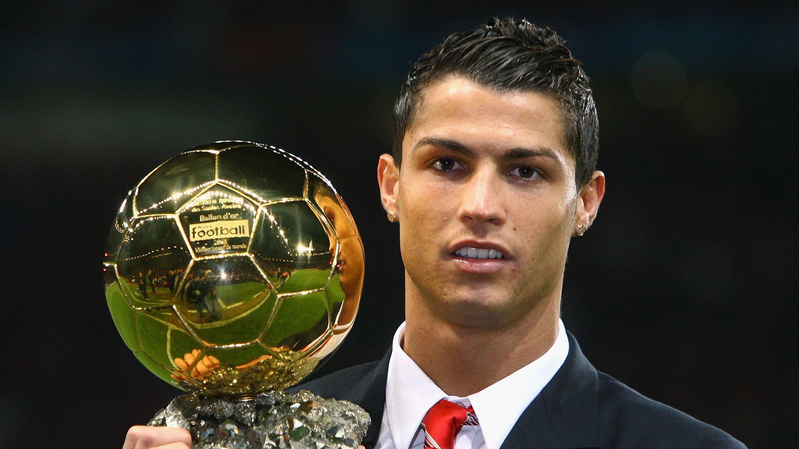 伊布神锋破局，巴西式桑巴难敌拜仁铁壁—连续得分拉开新时代差距