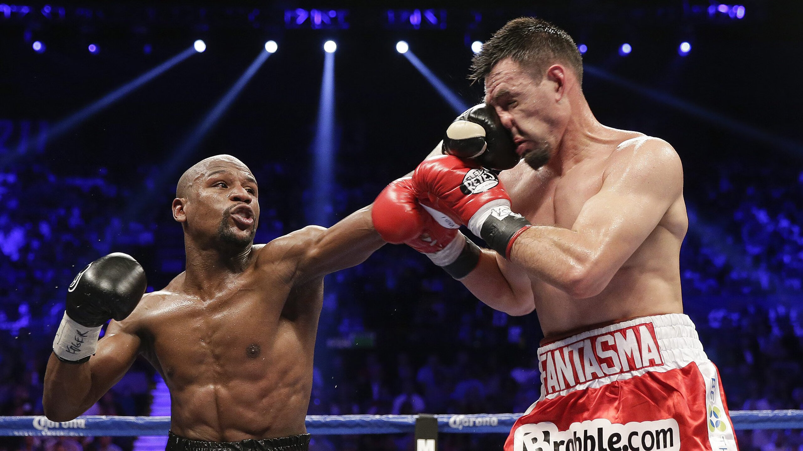 文班亚马关键制胜，湖人强压新疆队展现唯一性