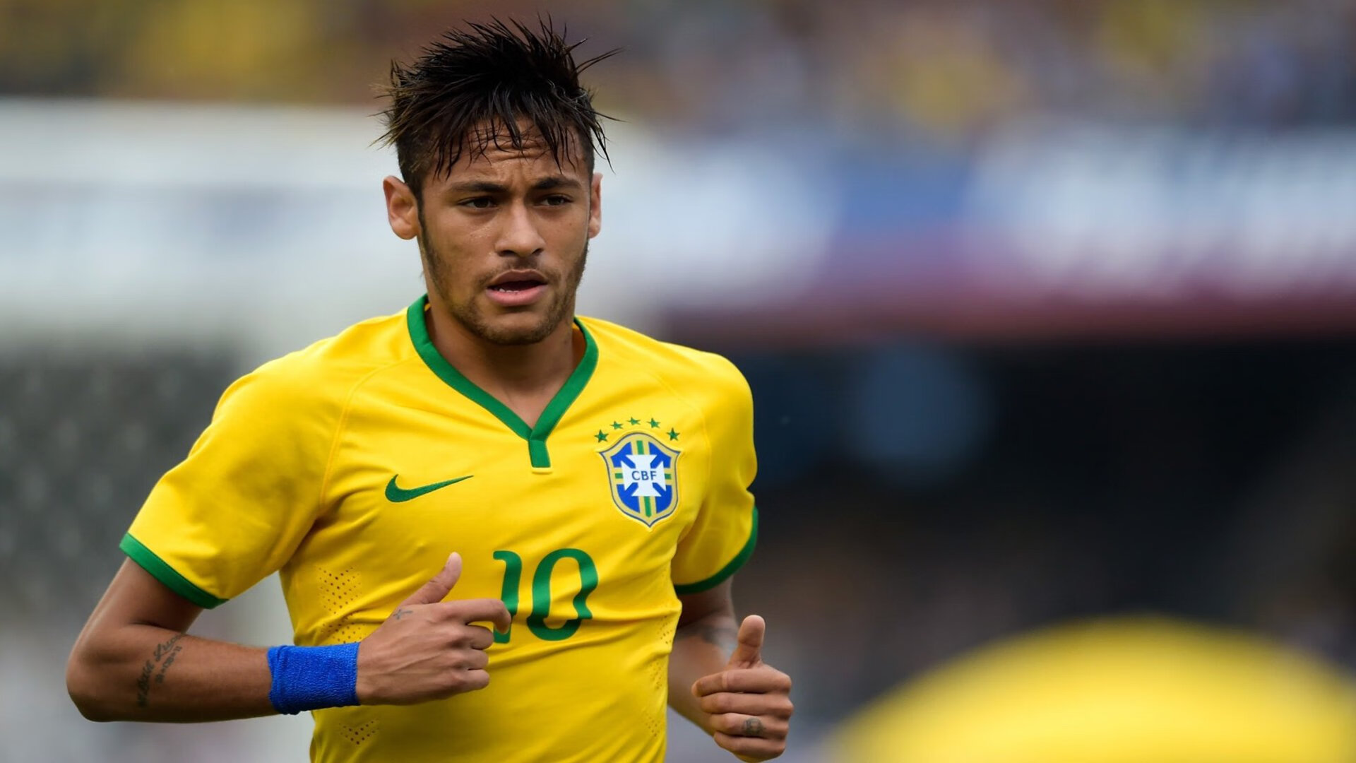 跨界之夜，当F1争冠硝烟遇上约基奇的防守艺术